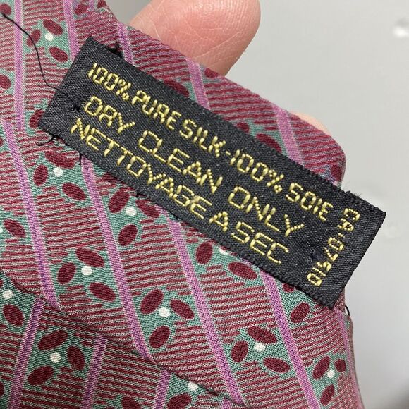 Giorgio Armani Silk Tie - Picture 3 of 5